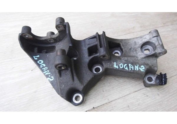кронштейн генератора Renault Logan, Kangoo, Clio II, III, Modus, Megane II, Scenic II, Sandero, Duster, 1.4 16V, 1.5 dci, 8200473400